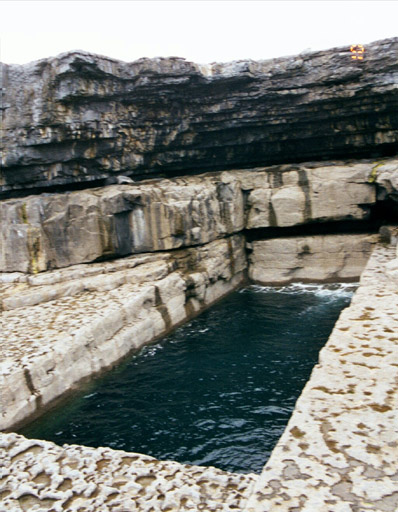 Big picture of Poll na bPeist